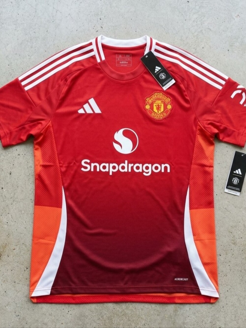 New adidas Red Manchester United Home Jersey Snapdragon Size L